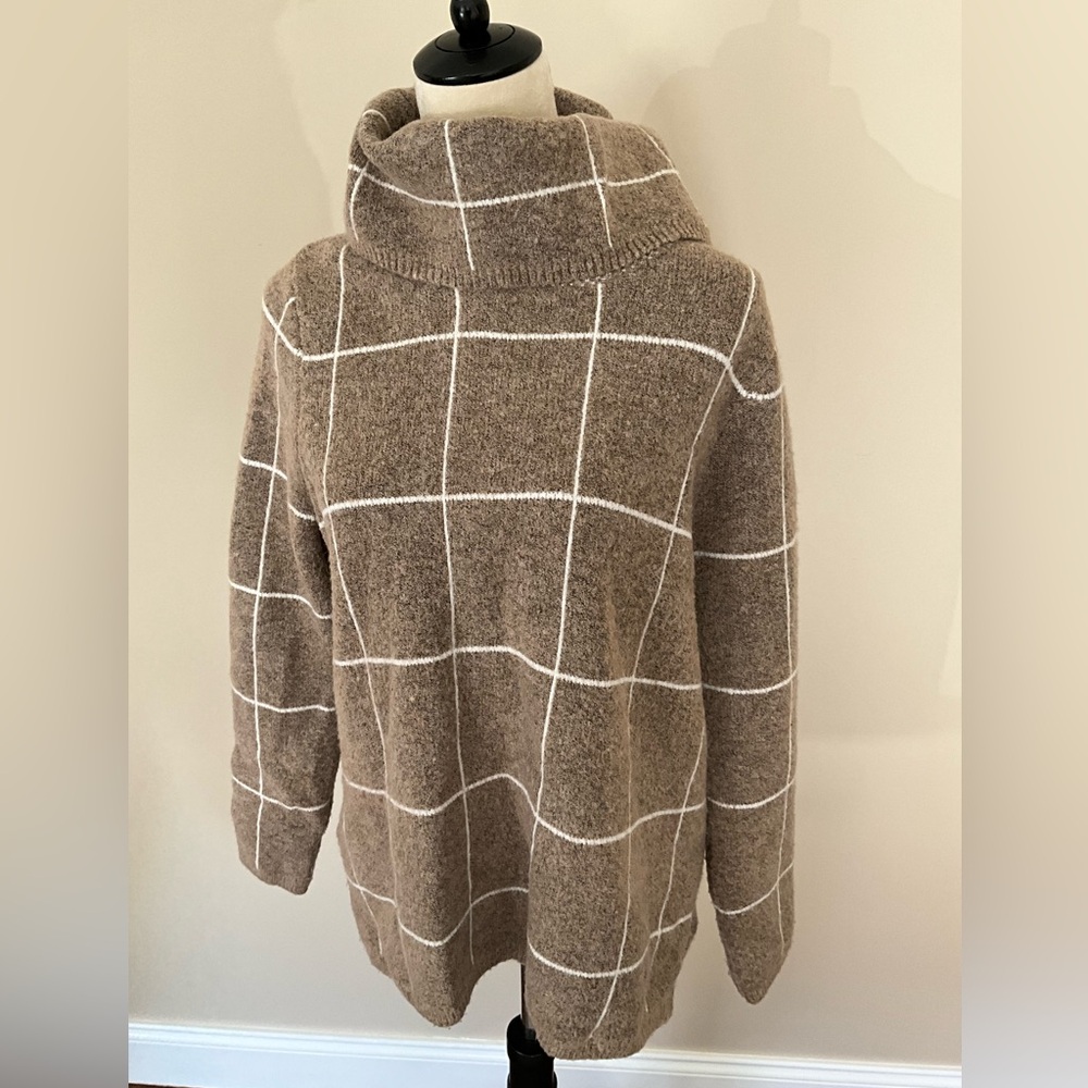 Evolution by Cyrus Sweater - Size XL